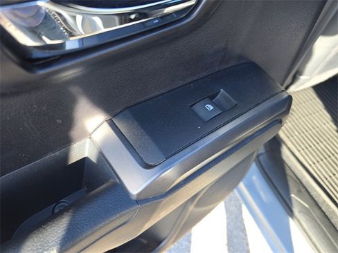 Used 2020 Toyota Tacoma TRD Off-Road image 10