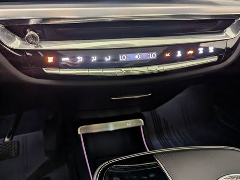 Used 2025 Cadillac Lyriq Luxury w/ LPO, Floor Liner Package AWD/4WD image 42