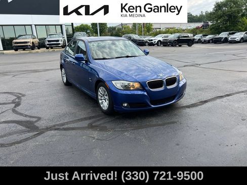 Used 2009 BMW 328i xDrive Sedan AWD/4WD image 3