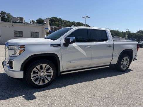 Used 2021 GMC Sierra 1500 Denali w/ Denali Ultimate Package AWD/4WD image 3