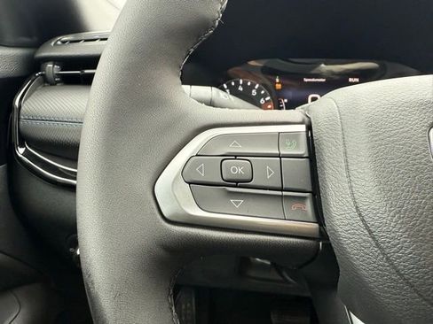 New 2025 Jeep Compass Limited w/ Sun & Sound Group image 30