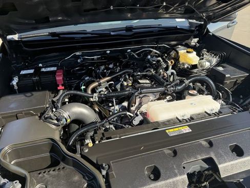 Used 2025 Toyota Tacoma TRD Off-Road image 22