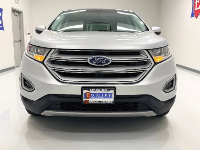 Used 2018 Ford Edge Titanium w/ Equipment Group 301A AWD/4WD image 2