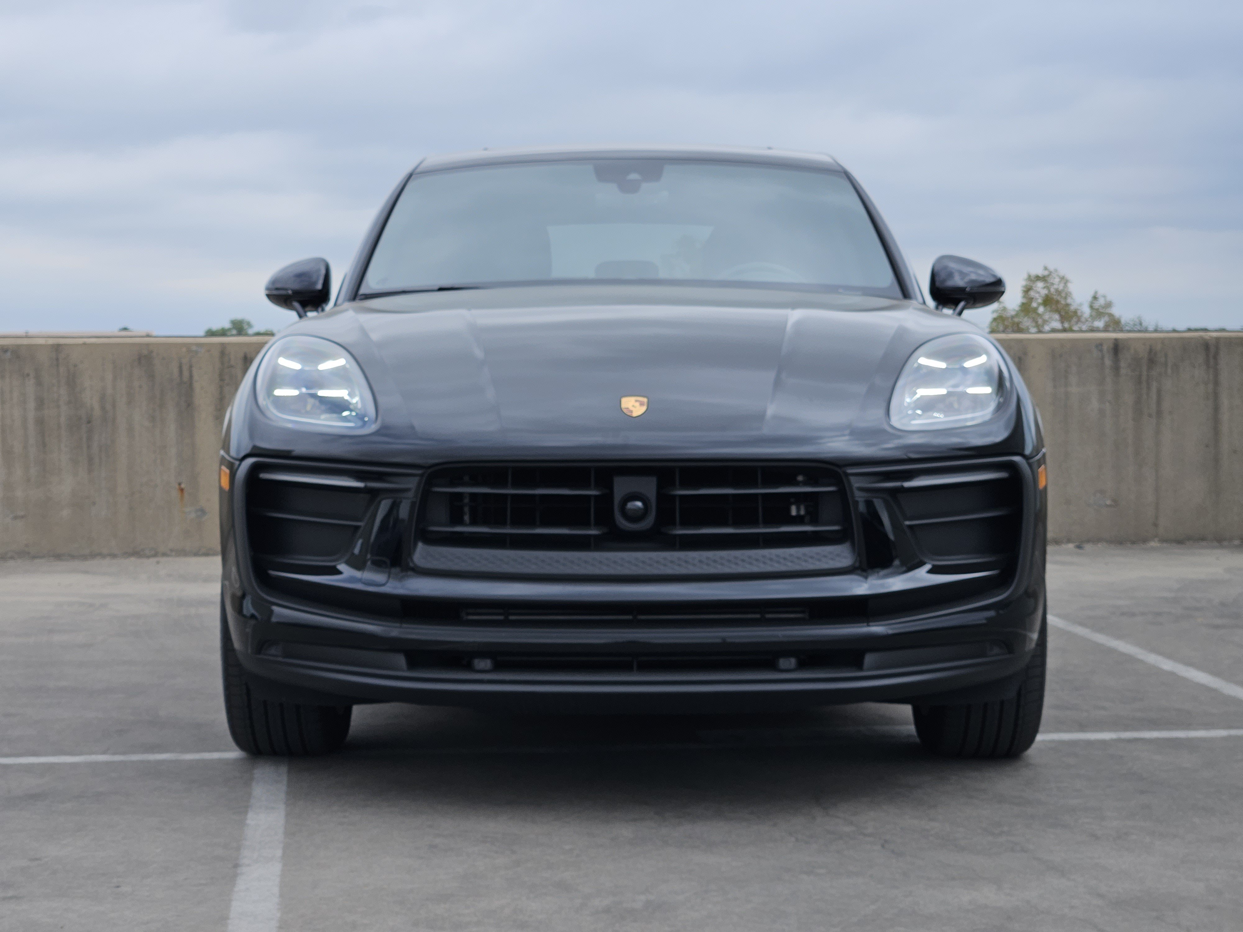 Certified 2026 Porsche Macan AWD/4WD image 11