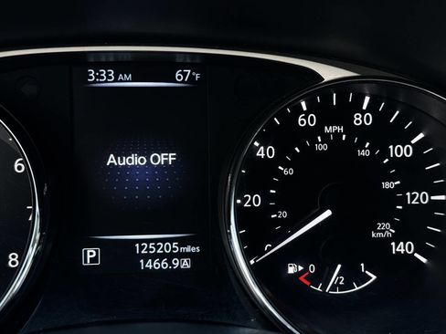 Used 2016 Nissan Rogue SV w/ SV Family Package image 20