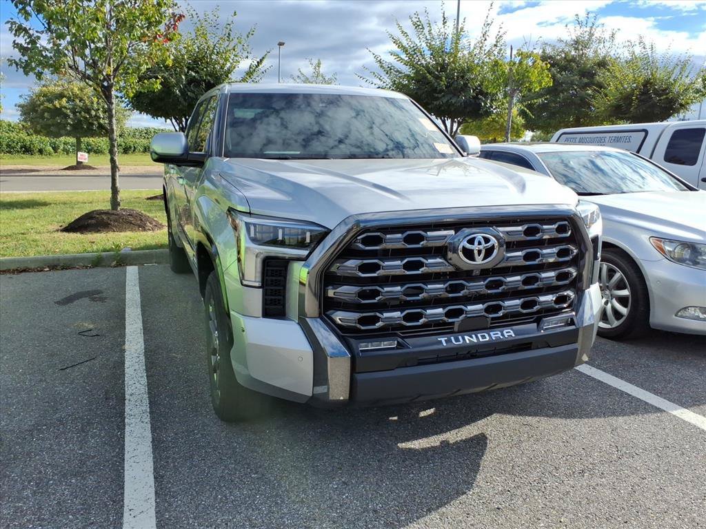 Used 2023 Toyota Tundra Platinum AWD/4WD image 3