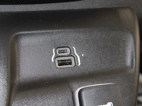 Used 2023 RAM ProMaster 2500 FWD image 37