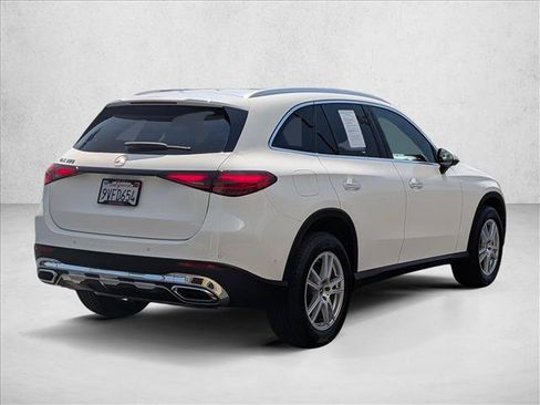 Certified 2025 Mercedes-Benz GLC 300 image 5