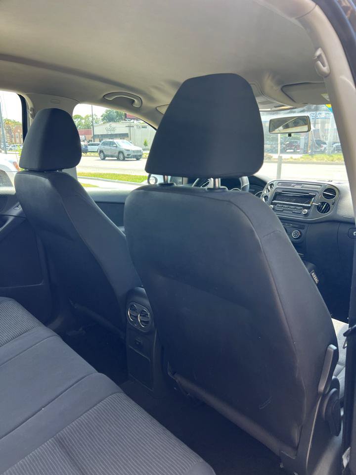 Used 2014 Volkswagen Tiguan S FWD image 6