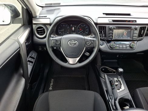 Used 2018 Toyota RAV4 XLE w/ Plus Extra Value Package AWD/4WD image 13