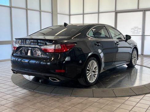 Used 2016 Lexus ES 350 w/ Luxury Package w/Wood Trim image 7