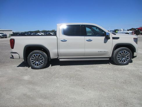 New 2026 GMC Sierra 1500 Denali Ultimate AWD/4WD image 3