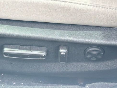 Used 2018 Honda Accord Touring image 8