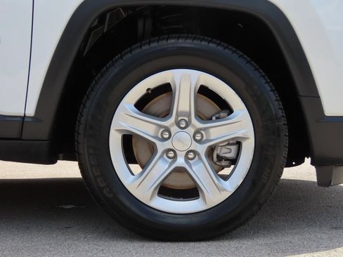 Used 2023 Jeep Compass Sport AWD/4WD image 16
