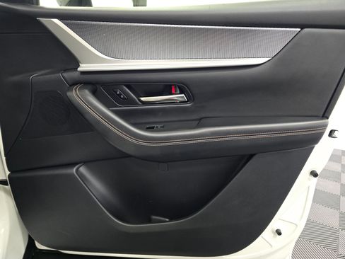 Used 2025 MAZDA CX-70 3.3 Turbo w/ Preferred Package image 27