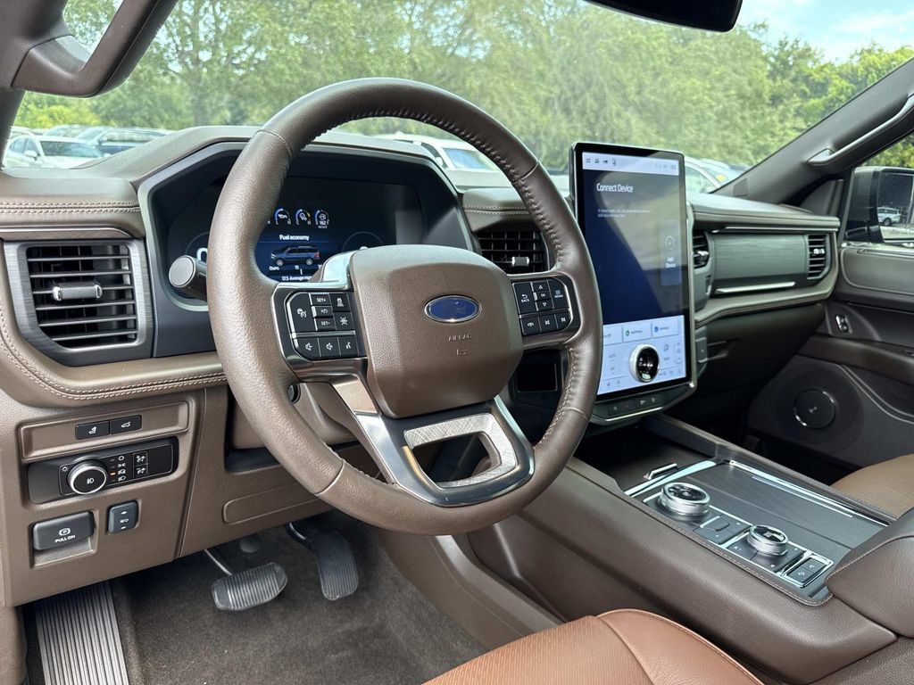 Used 2024 Ford Expedition King Ranch AWD/4WD image 34