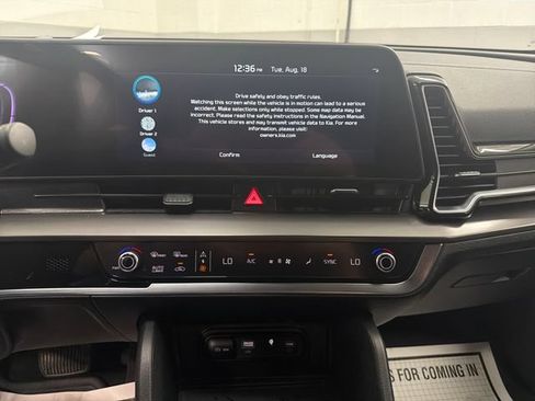 Certified 2024 Kia Sportage EX AWD/4WD image 20