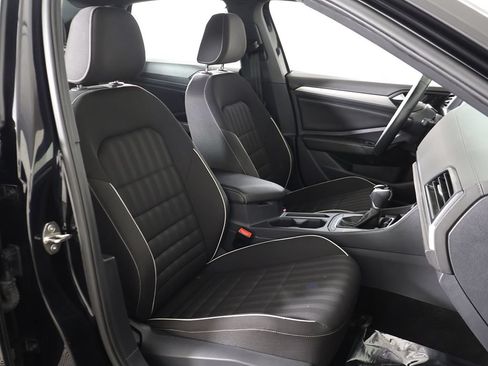 Used 2024 Volkswagen Jetta Sport FWD image 29
