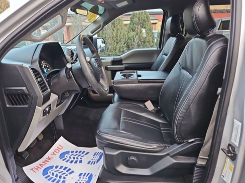 Used 2017 Ford F150 XLT image 11