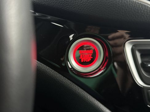 Used 2022 Honda Pilot Elite image 28