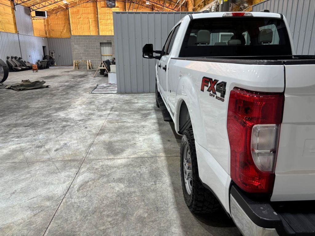 Used 2022 Ford F250 XL w/ Power Equipment Group AWD/4WD image 9