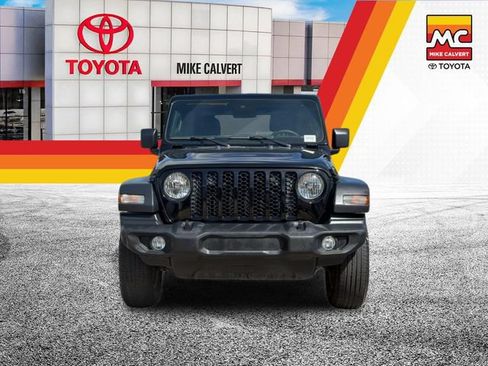 Used 2024 Jeep Wrangler Sport AWD/4WD image 8
