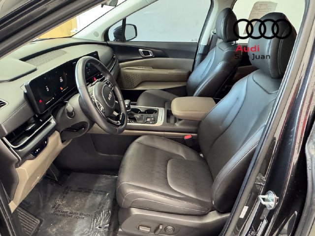 Used 2026 Kia Carnival FWD image 22