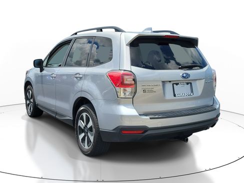 Used 2018 Subaru Forester 2.5i Premium AWD/4WD image 4