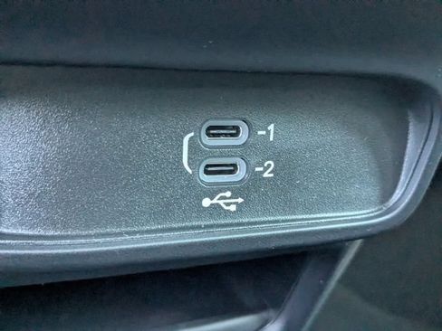 New 2026 Chrysler Pacifica Select FWD image 21