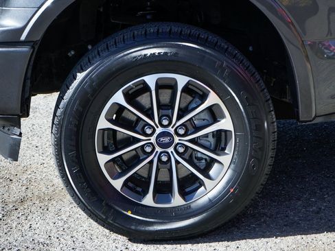 Used 2018 Ford F150 XLT w/ Equipment Group 302A Luxury image 42