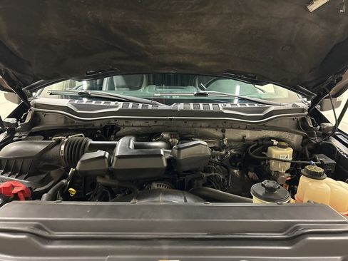 Used 2017 Ford F250 Lariat w/ Chrome Package image 11