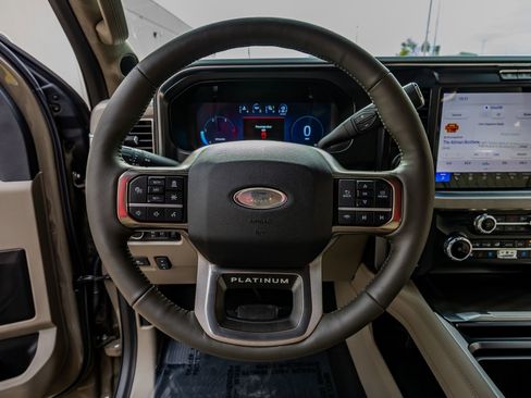 Used 2026 Ford F450 Platinum w/ Platinum Plus Package image 19