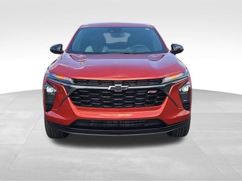 Used 2024 Chevrolet Trax RS FWD image 8