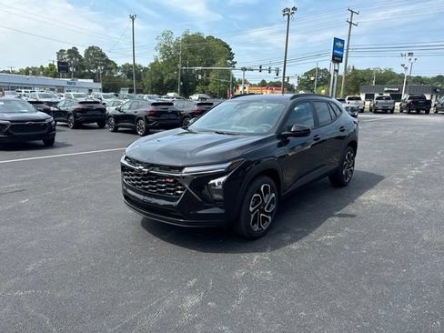 New 2026 Chevrolet Trax RS w/ Driver Confidence Package FWD image 14