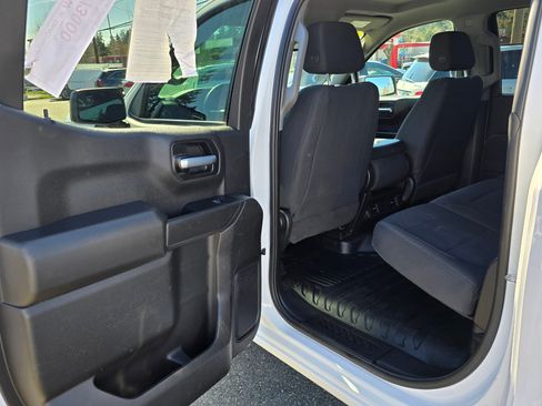 Used 2022 GMC Sierra 1500 Pro w/ Sierra Value Package AWD/4WD image 17