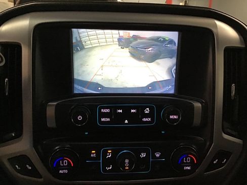 Used 2018 GMC Sierra 1500 SLT w/ SLT Premium Package AWD/4WD image 18