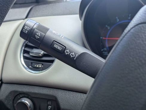Used 2016 Chevrolet Cruze LS FWD image 24