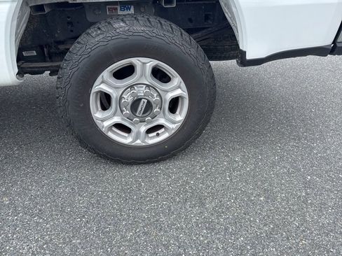 Used 2025 Ford F250 XLT image 9