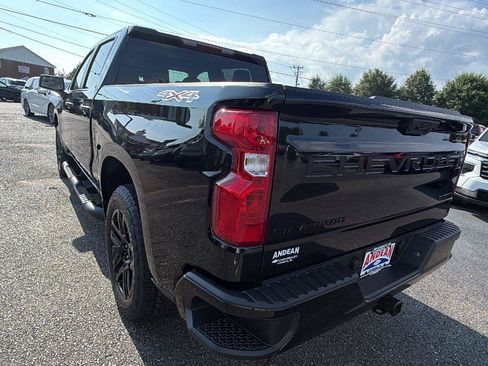 New 2026 Chevrolet Silverado 1500 Custom w/ Turbomax Blackout Package AWD/4WD image 9