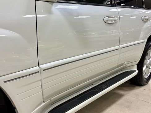 Used 2005 Lexus LX 470 4WD image 21