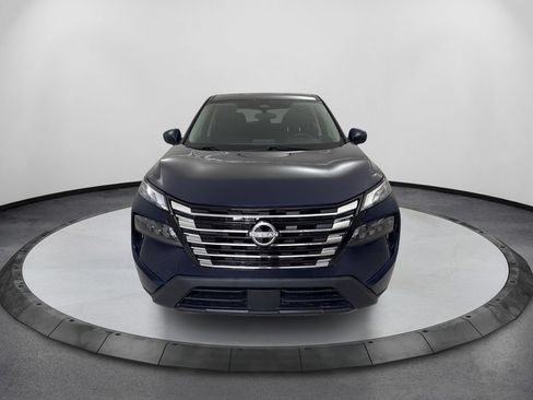 Used 2025 Nissan Rogue SV AWD/4WD image 2