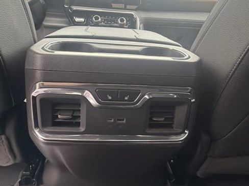 Used 2024 GMC Sierra 1500 Denali w/ Technology Package AWD/4WD image 14