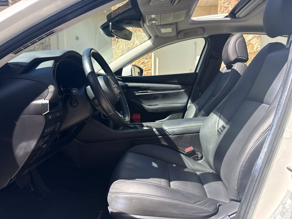Used 2021 MAZDA MAZDA3 s FWD image 2