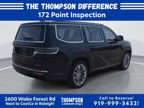 Used 2023 Jeep Grand Wagoneer Series II w/ Premium Group II AWD/4WD image 3