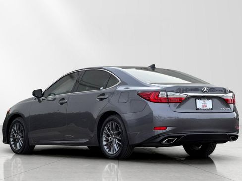 Used 2018 Lexus ES 350 w/ Navigation System Package image 5