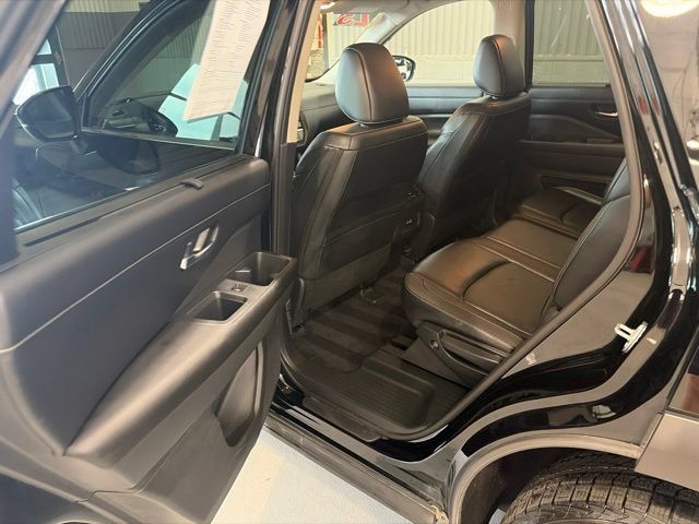 Certified 2023 Nissan Pathfinder SL AWD/4WD image 12