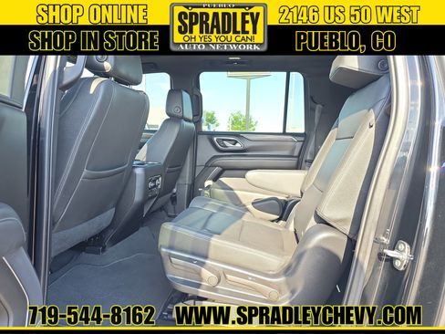Used 2022 Chevrolet Suburban Z71 w/ Luxury Package AWD/4WD image 5