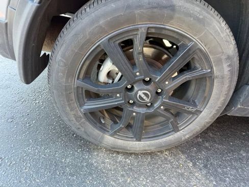 Used 2023 Nissan Kicks SV w/ Exterior Package FWD image 7