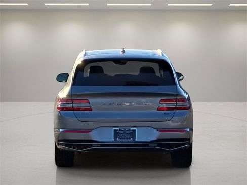 New 2025 Genesis GV80 3.5T Prestige image 4