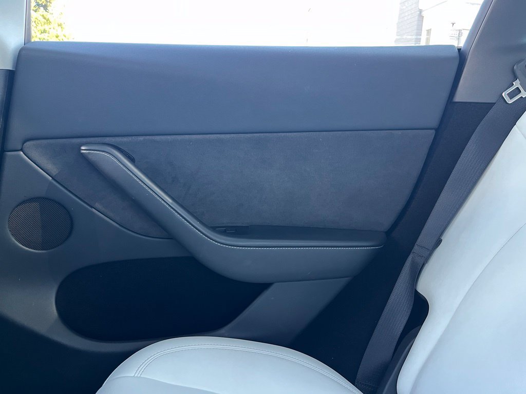 Used 2023 Tesla Model Y Long Range AWD/4WD image 21